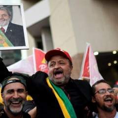 Au Brésil, Lula investi président pour la troisième fois Au Brésil, Lula investi président pour la troisième fois