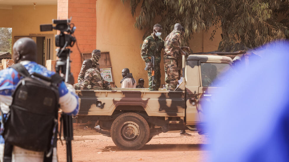 Les 46 soldats ivoiriens graciés par le Mali ont quitté Bamako pour Abidjan