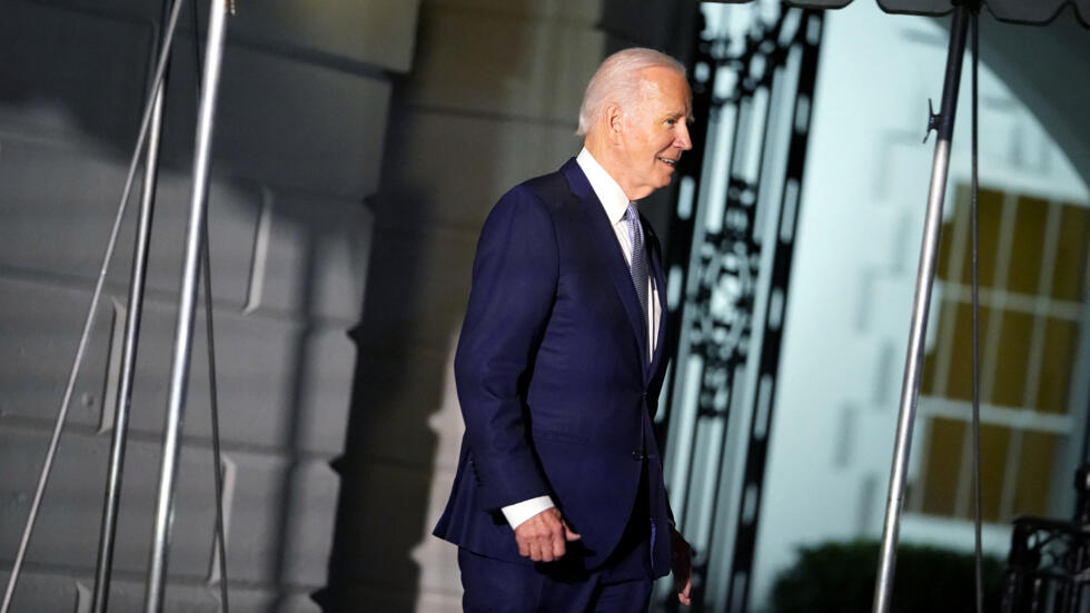 Joe Biden dit ignorer le contenu des documents secrets retrouvés dans son ex-bureau