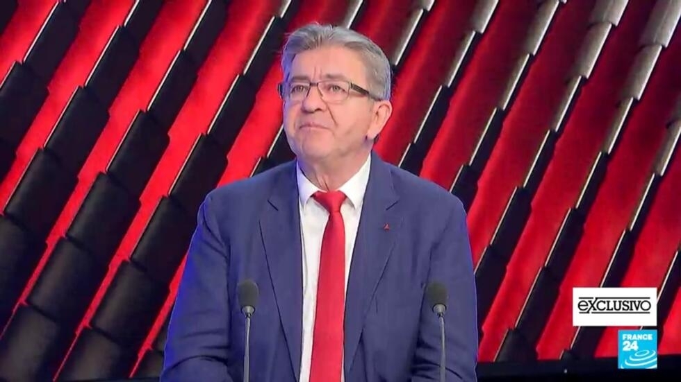 Présidentielle 2027 en France : "Je ne suis pas candidat à ma succession", dit Jean-Luc Mélenchon