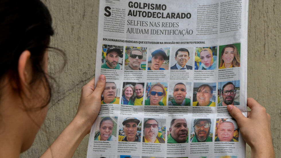 Émeutes pro-Bolsonaro au Brésil : près d'un tiers des 1 400 détenus remis en liberté provisoire Émeutes pro-Bolsonaro au Brésil : près d'un tiers des 1 400 détenus remis en liberté provisoire