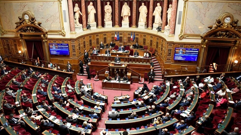 Feu vert du Sénat pour inscrire la "liberté" de recourir à l'IVG dans la Constitution