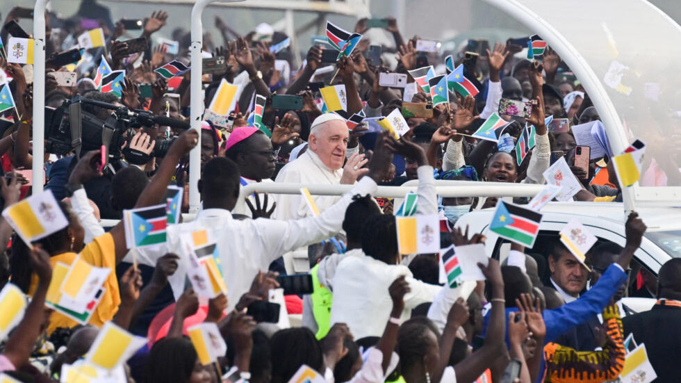 "Déposons les armes" : le pape achève sa visite au Soudan du Sud avec une messe en plein air