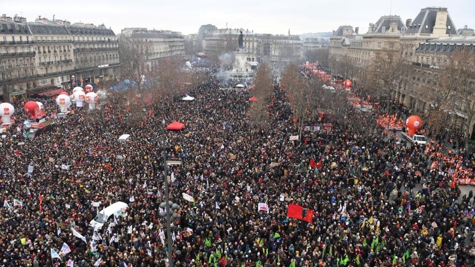 Réforme des retraites : "Il arrive parfois que la rue gouverne"