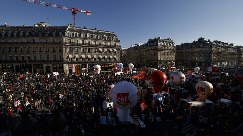 Malgré une mobilisation en baisse, la pression se poursuit contre la réforme des retraites