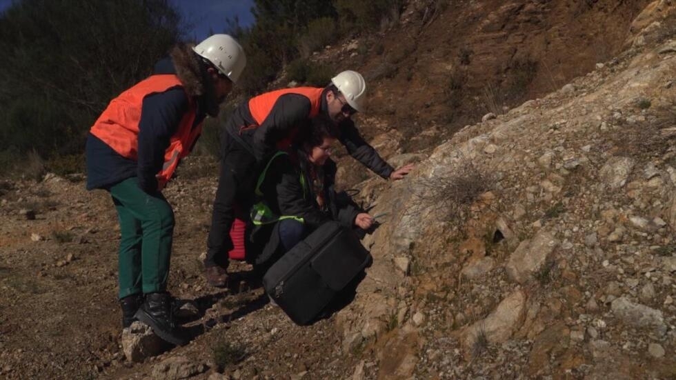 Au Portugal, le projet d'une mine de lithium suscite la controverse