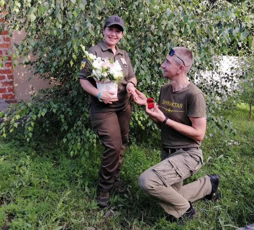 Douleur, colère et fierté : en Ukraine, la vie bouleversée des réservistes de l'armée