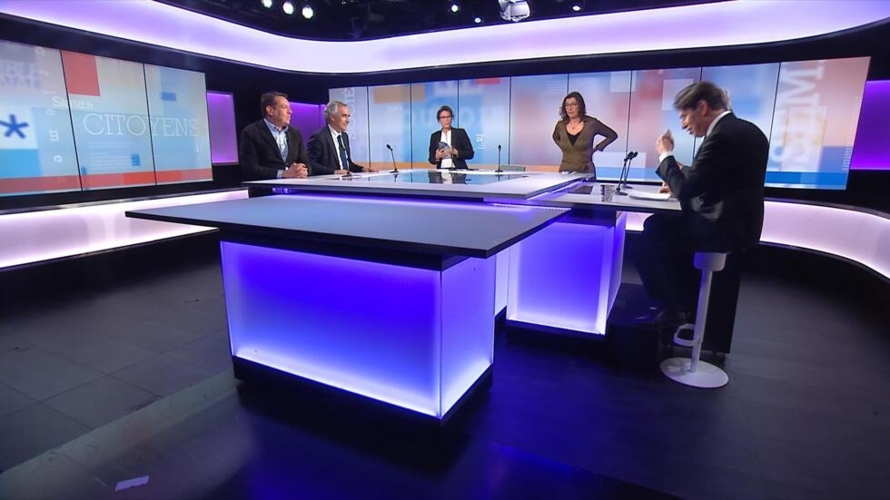 Les Insoumis sous le feu des critiques : une stratégie qui ne paye pas Les Insoumis sous le feu des critiques : une stratégie qui ne paye pas