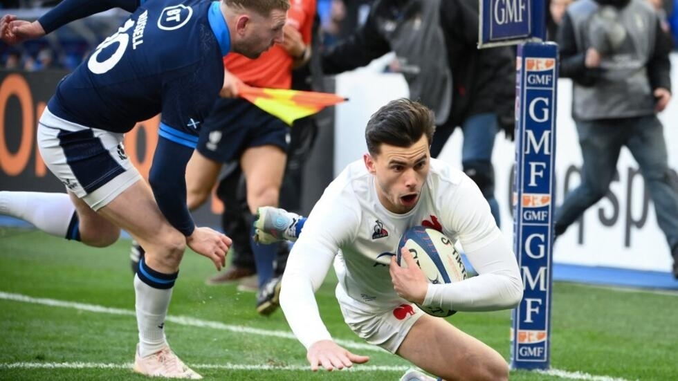 Rugby : le XV de France retrouve la victoire face à une redoutable équipe d'Écosse Rugby : le XV de France retrouve la victoire face à une redoutable équipe d'Écosse