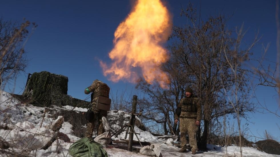 À Bakhmout, l'étau se resserre autour des troupes ukrainiennes