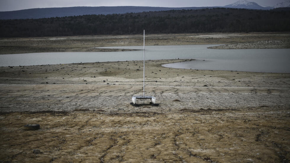 Sécheresse en France : avec des nappes au plus bas, "les pluies à venir seront insuffisantes"