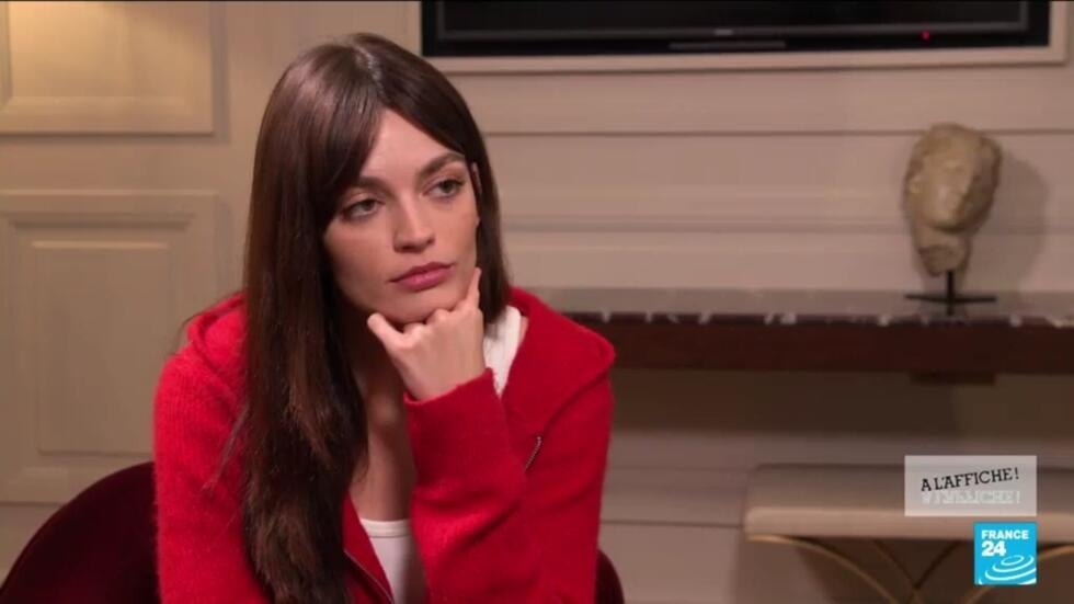 Cinéma : rencontre avec l'actrice Emma Mackey, de la série "Sex Education" au film "Emily" Cinéma : rencontre avec l'actrice Emma Mackey, de la série "Sex Education" au film "Emily"