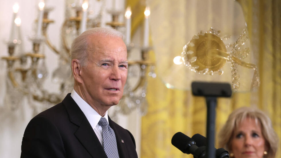 États-Unis : Joe Biden promulgue une loi de transparence sur les origines du Covid-19