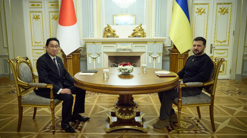 Zelensky salue des discussions "productives" avec le Premier ministre japonais