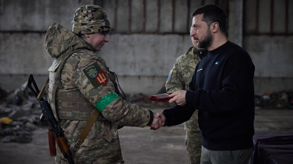 L'Ukraine "répondra à toutes les attaques" de Moscou, réitère Volodymyr Zelensky