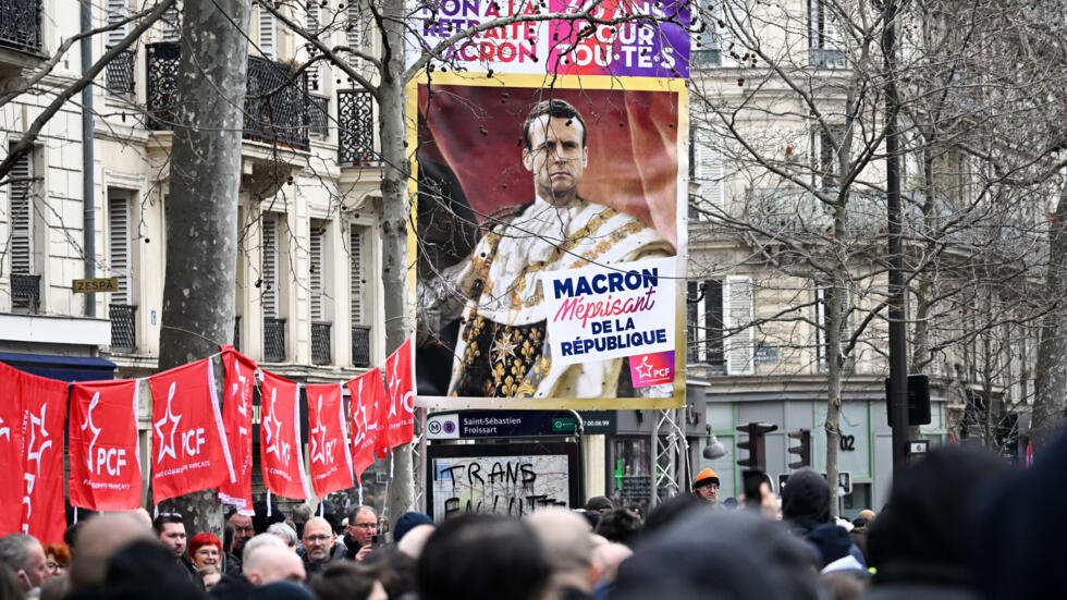 "Il faut tout bloquer !" : à Paris, la colère gronde contre Emmanuel Macron et le gouvernement