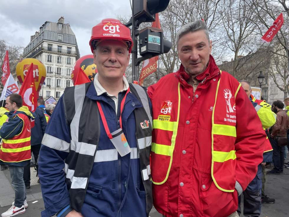 "Il faut tout bloquer !" : à Paris, la colère gronde contre Emmanuel Macron et le gouvernement