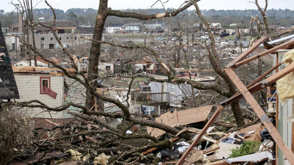 États-Unis : au moins 18 morts dans des tornades et de violentes tempêtes