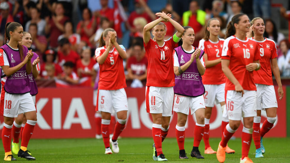 Football : l'organisation de l'Euro-2025 féminin attribuée à la Suisse, la France recalée Football : l'organisation de l'Euro-2025 féminin attribuée à la Suisse, la France recalée