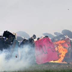 Deux nouvelles plaintes déposées après des blessures graves sur des manifestants de Sainte-Soline Deux nouvelles plaintes déposées après des blessures graves sur des manifestants de Sainte-Soline