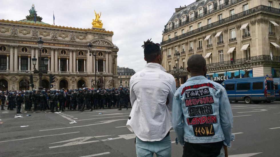 RDC : qui sont les "combattants" qui attaquent les personnalités congolaises en visite à Paris ?