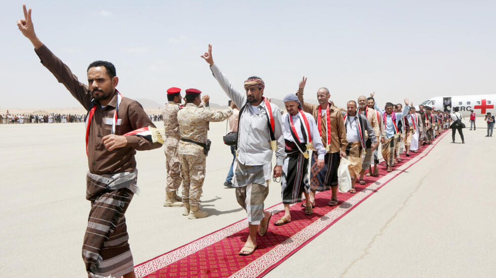 Au Yémen, dernier jour d'un vaste échange de prisonniers entre rebelles houthis et gouvernement Au Yémen, dernier jour d'un vaste échange de prisonniers entre rebelles houthis et gouvernement