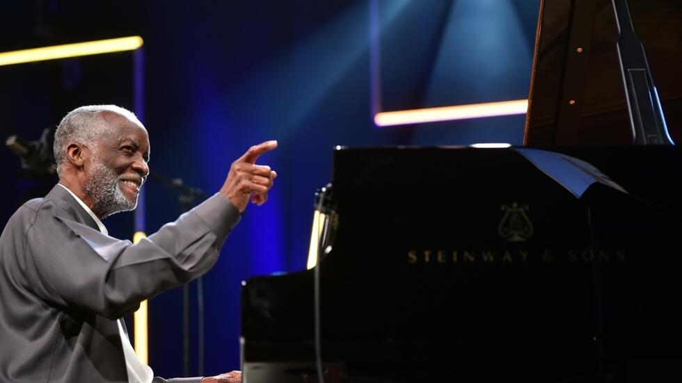 Le pianiste de jazz américain Ahmad Jamal est décédé à l'âge de 92 ans Le pianiste de jazz américain Ahmad Jamal est décédé à l'âge de 92 ans