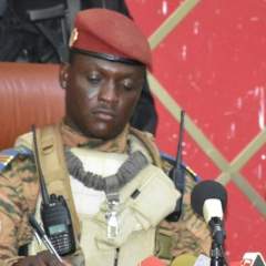 Massacre au Burkina : le président veut éviter des "conclusions hâtives" accusant l'armée Massacre au Burkina : le président veut éviter des "conclusions hâtives" accusant l'armée