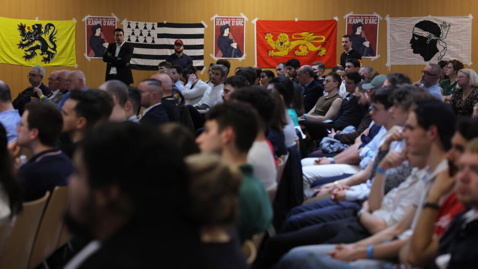 Rassemblements d'extrême droite interdits : le colloque d'Action française autorisé par la justice