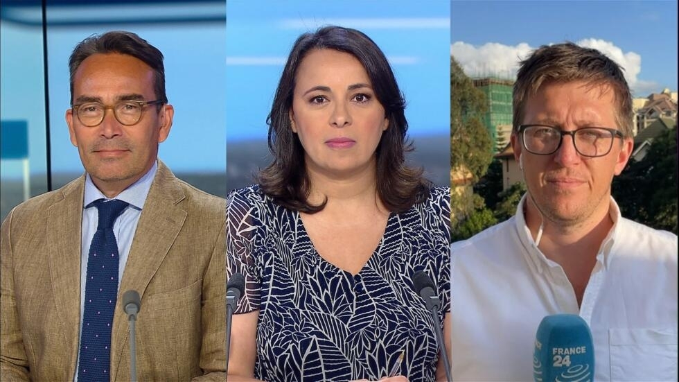 Exode massif de la population au Soudan et pas d'issue en vue après un mois de combats Exode massif de la population au Soudan et pas d'issue en vue après un mois de combats