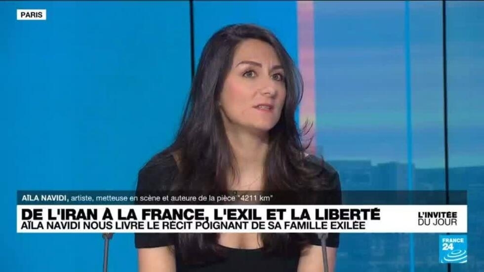 Aïla Navidi, metteuse en scène : "J'ai grandi avec l'espoir de mes parents de rentrer en Iran"