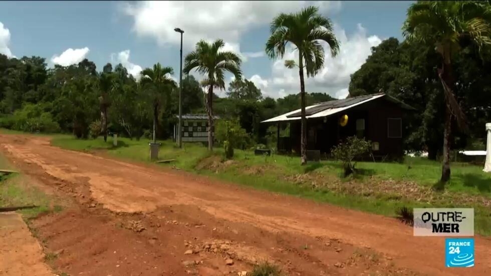 Guyane : des communes enclavées fragilisées par la grève des transports aériens