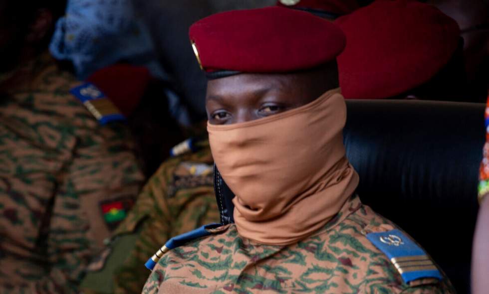Purge en Guinée, Madagascar à couteaux tirés, une opposante condamnée en Algérie : l'hebdo Afrique Purge en Guinée, Madagascar à couteaux tirés, une opposante condamnée en Algérie : l'hebdo Afrique