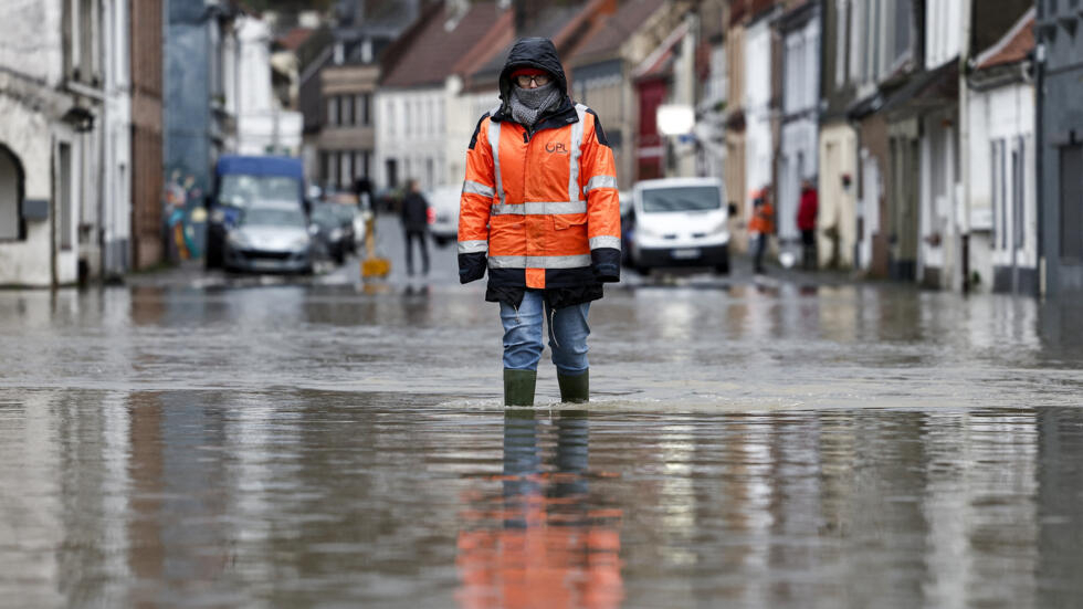 En France, le Pas-de-Calais se réveille inondé après une nuit de pluies diluviennes