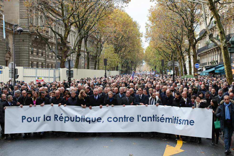 En images : récit d'une journée de mobilisation contre l'antisémitisme