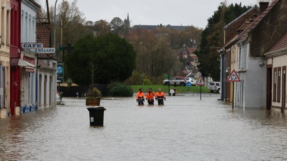 Le Pas-de-Calais toujours en alerte inondation, les écoles restent fermées