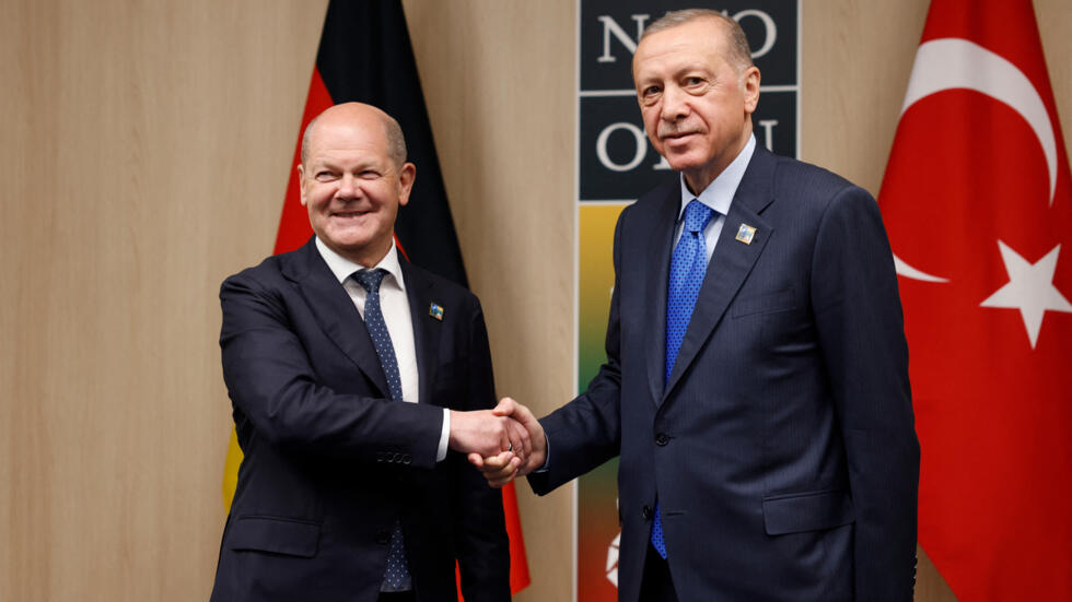 À Berlin, Olaf Scholz et Recep Tayyip Erdogan affichent leurs divergences sur la guerre Israël-Hamas