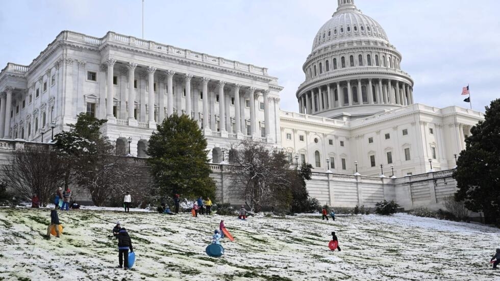 Aux États-Unis, le Congrès évite in extremis une paralysie budgétaire