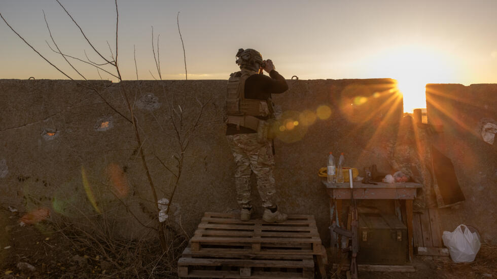 Ukraine : percée militaire et visites diplomatiques pour les 10 ans du soulèvement de Maïdan