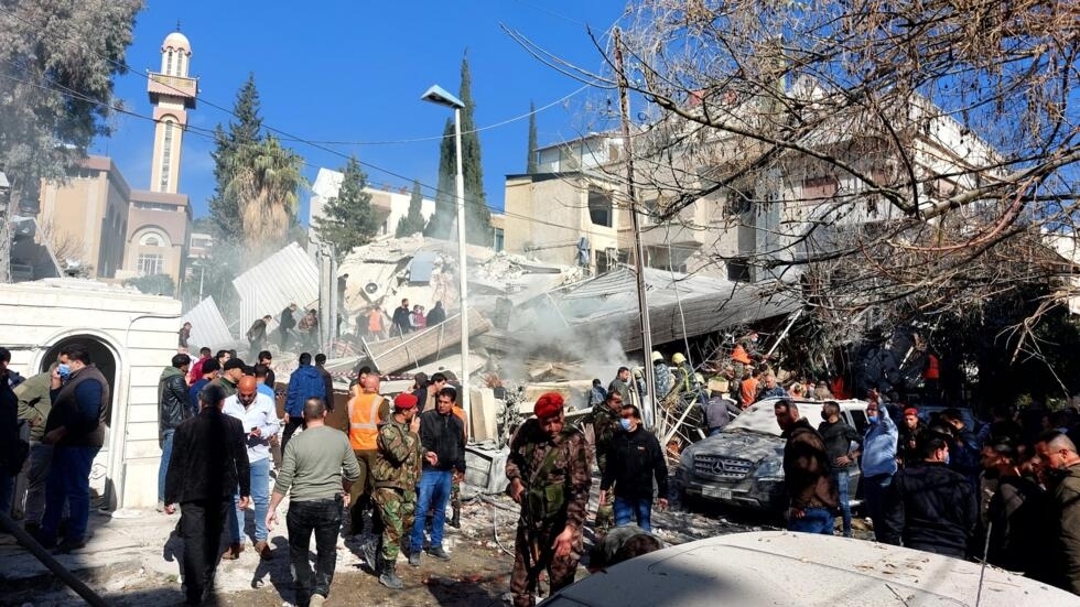 Guerre Israël-Hamas : à Damas, un raid israélien meurtrier cible des responsables iraniens Guerre Israël-Hamas : à Damas, un raid israélien meurtrier cible des responsables iraniens