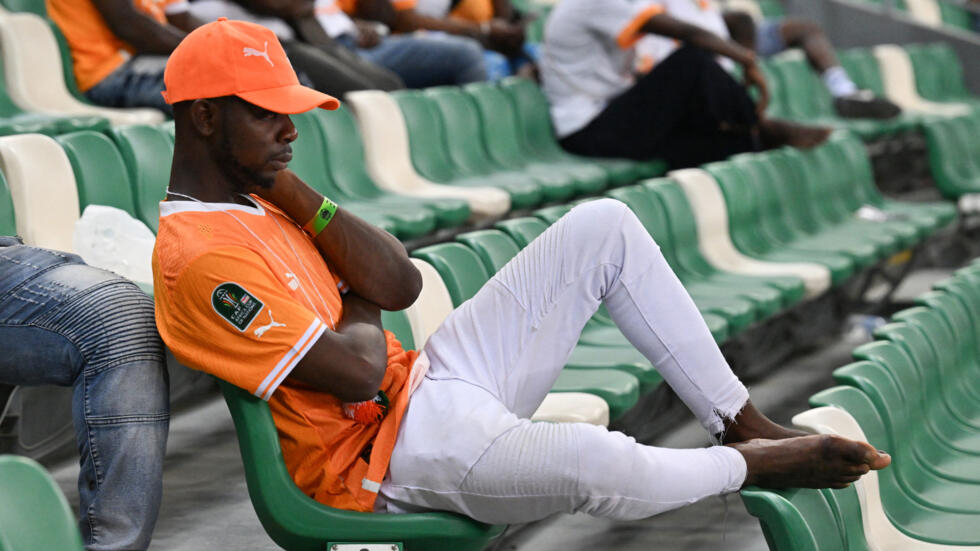 "Pire que la honte !" : la colère des supporters de la Côte d'Ivoire, au bord de l'élimination