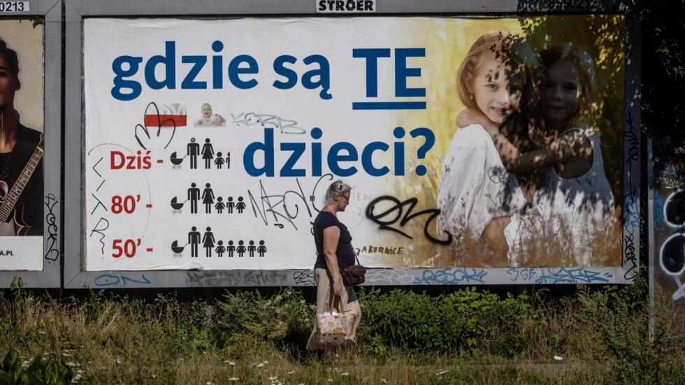 Pologne : Tusk "prêt" à libéraliser l'avortement et veut l'accès libre pour la pilule du lendemain