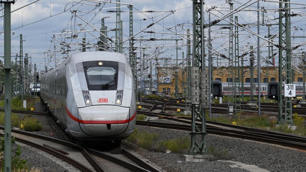 En Allemagne, les conducteurs de train s'embarquent dans une grève record