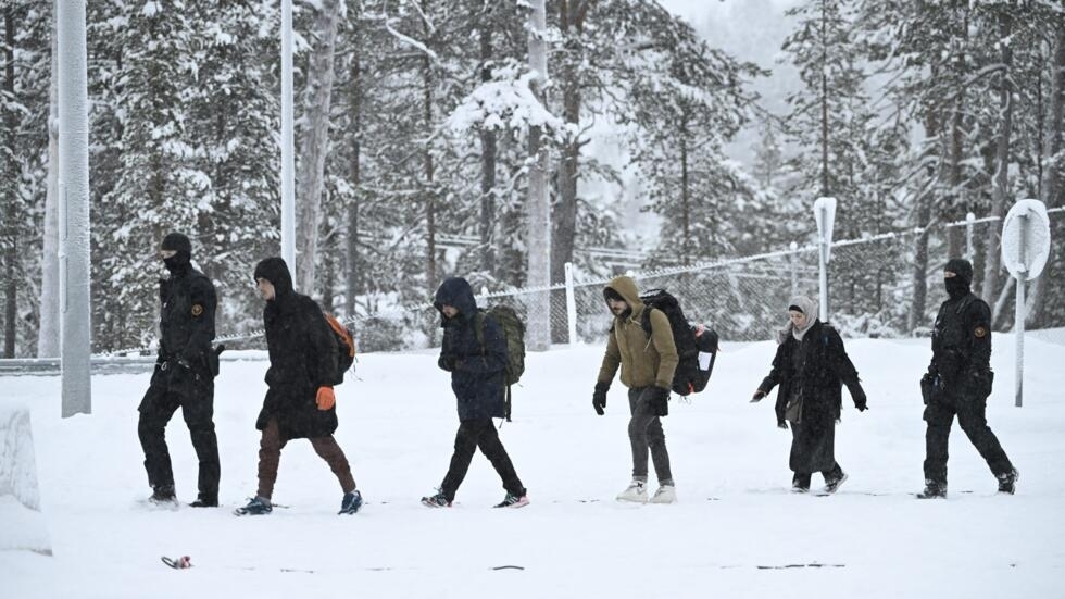 Fermeture de la frontière finlandaise : "La machine de propagande russe veut créer de l'angoisse"