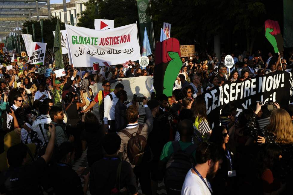 COP28 : des progrès dans les négociations, mais "pas assez vite"