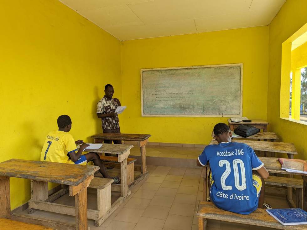 Pieds nus, jongles et foot total : l'académie Guillou, un centre de formation pas comme les autres