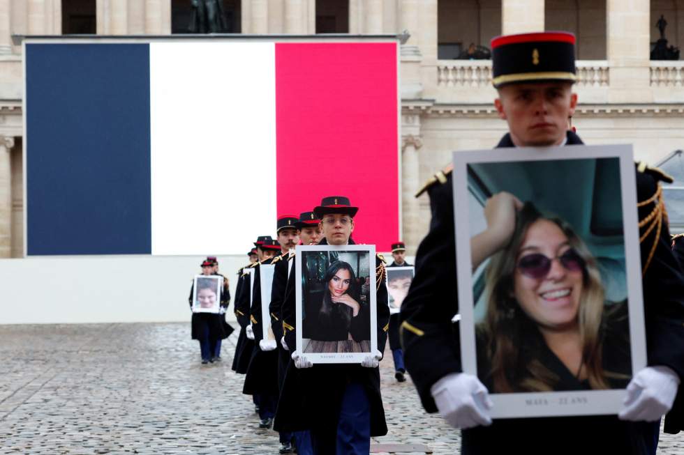 Hommage aux victimes du Hamas : Macron dénonce le "plus grand massacre antisémite de notre siècle" Hommage aux victimes du Hamas : Macron dénonce le "plus grand massacre antisémite de notre siècle"