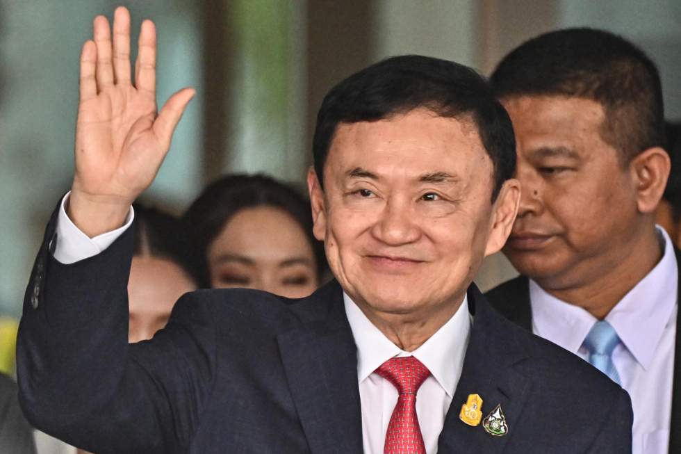 En Thaïlande, l'ancien Premier ministre Thaksin Shinawatra libéré après six mois de détention