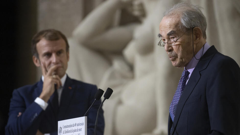"Figure du siècle", "un juste entre les justes" : pluie d'hommages après le décès de Robert Badinter "Figure du siècle", "un juste entre les justes" : pluie d'hommages après le décès de Robert Badinter