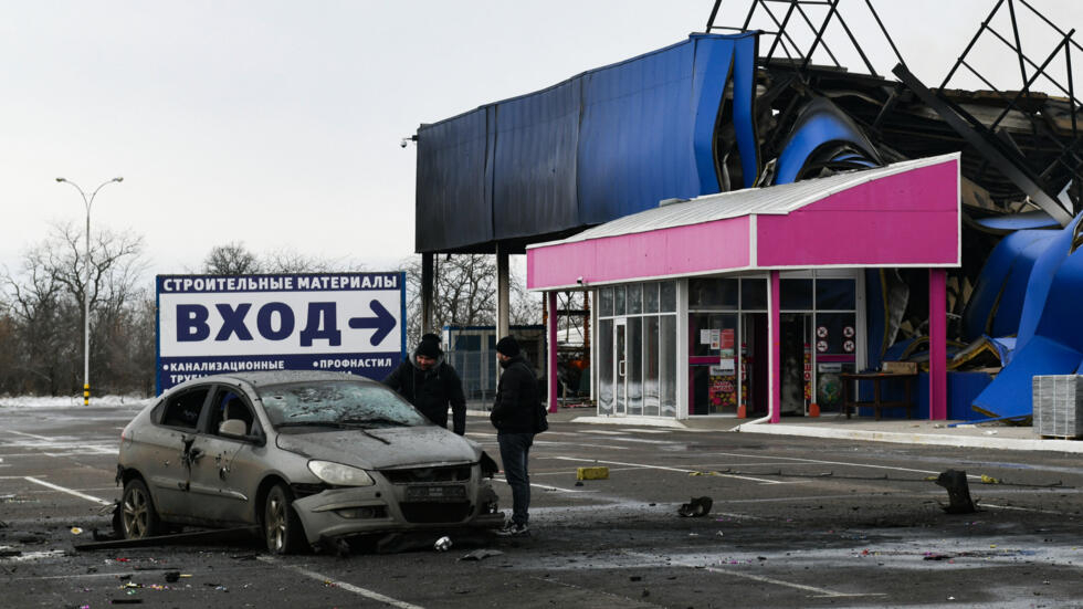 Moscou dit avoir pris le contrôle de Marinka dans l'est de l'Ukraine, Kiev dément